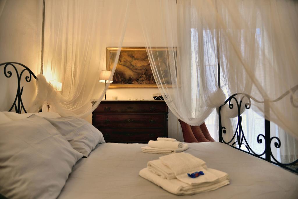 Bed and Breakfast Real Teatro Umberto I Palermo Zewnętrze zdjęcie